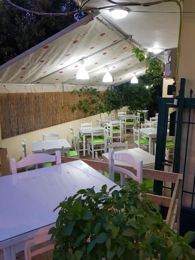 Il Mio Hotell Ksamil Exteriör bild