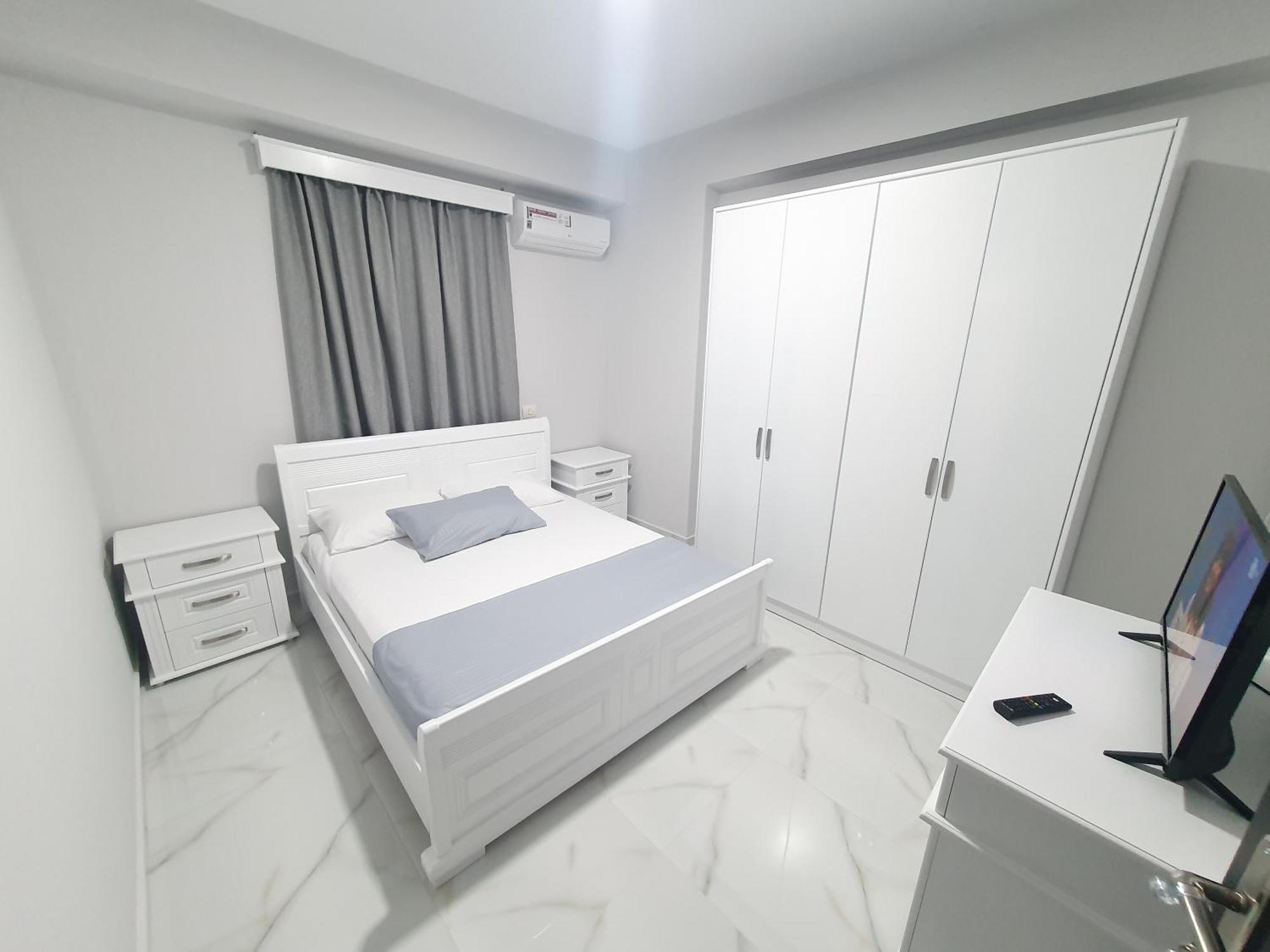Il Mio Hotell Ksamil Rum bild
